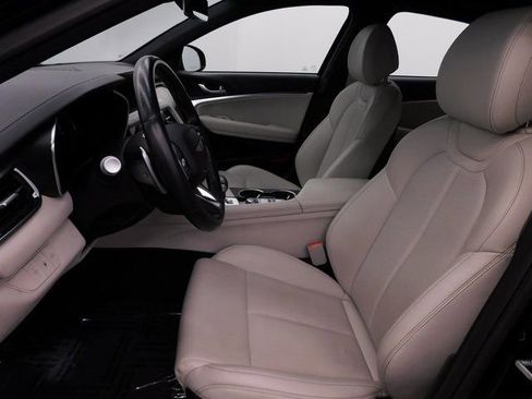Used 2024 Genesis G70 2.5T image 38