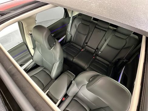 Certified 2026 Genesis GV70 2.5T Advanced image 23