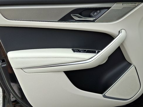 New 2026 Jaguar F-PACE R-Dynamic S image 10