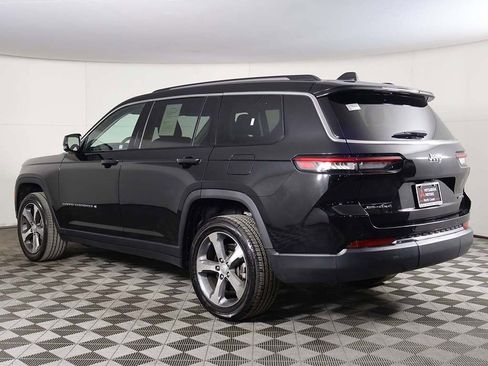 Used 2023 Jeep Grand Cherokee L Limited image 11