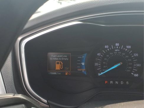 Used 2020 Ford Fusion SE AWD/4WD image 20