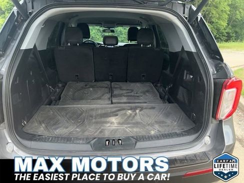 Used 2021 Ford Explorer XLT w/ Equipment Group 202A AWD/4WD image 15