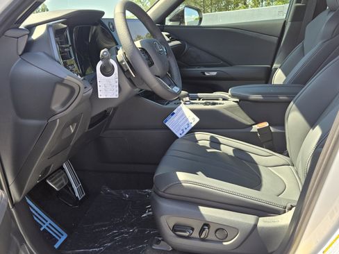 New 2026 Lexus TX 500h AWD image 13