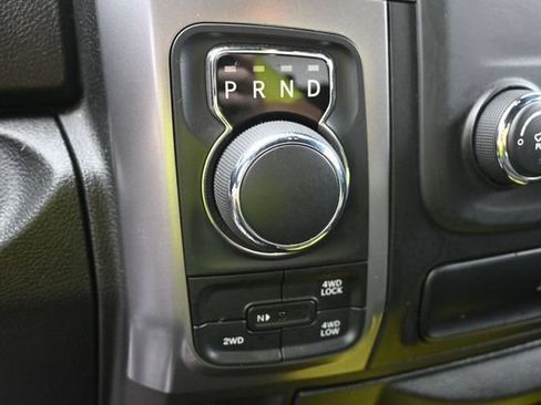 Used 2024 RAM 1500 Warlock AWD/4WD image 26