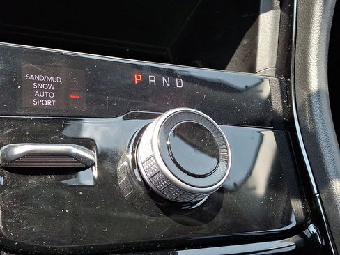 Used 2023 Jeep Grand Cherokee Limited AWD/4WD image 27