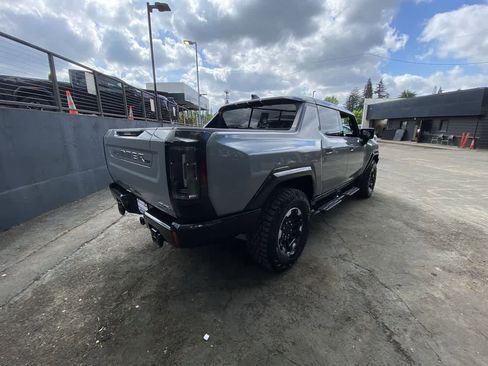 Used 2025 GMC Hummer EV 3X w/ Extreme Off-Road Package AWD/4WD image 6