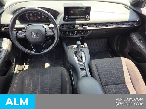 Used 2025 Honda HR-V Sport image 17