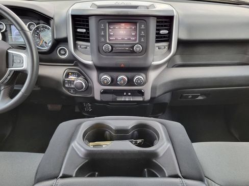 Used 2022 RAM 1500 Big Horn AWD/4WD image 17