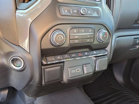 Used 2026 Chevrolet Silverado 1500 Custom Trail Boss w/ Turbomax Blackout Package AWD/4WD image 25
