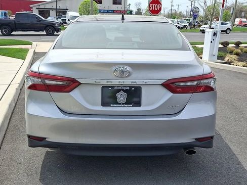 Used 2022 Toyota Camry XLE FWD image 8