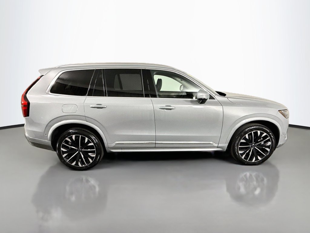 Used 2025 Volvo XC90 B6 Plus AWD/4WD image 8