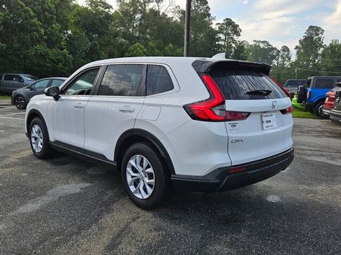 Used 2025 Honda CR-V LX image 11