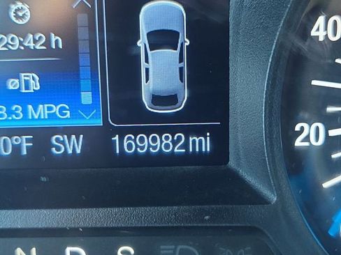 Used 2017 Ford Edge SEL image 22