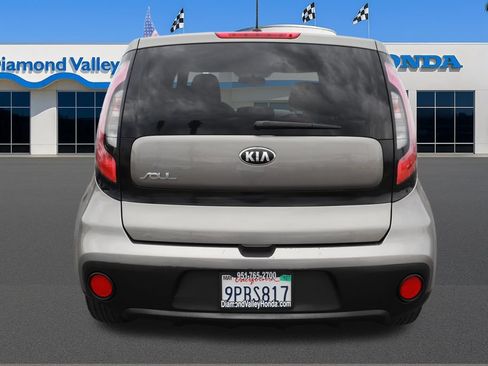 Used 2018 Kia Soul FWD image 5