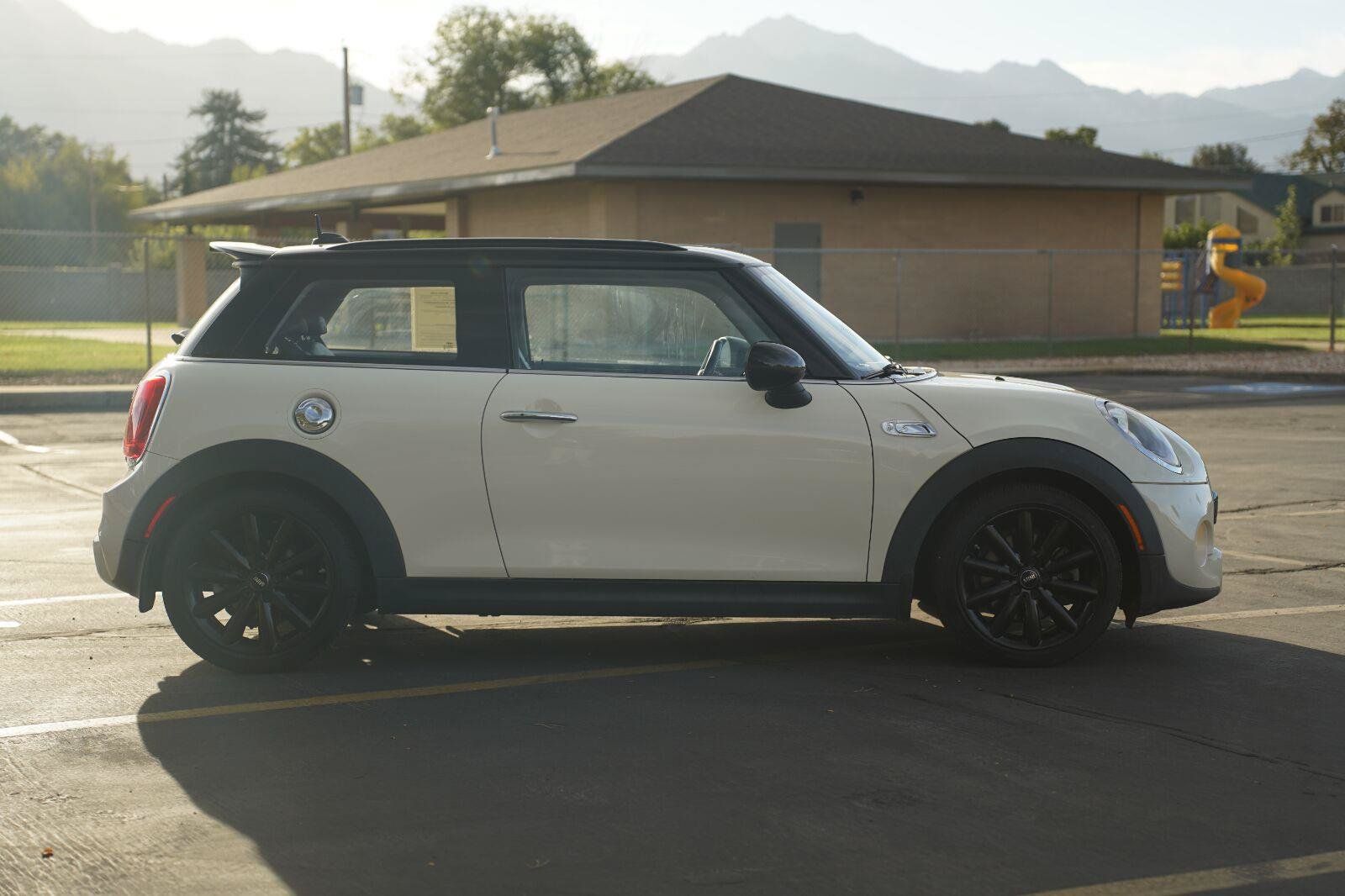 Used 2016 MINI Cooper S FWD image 6