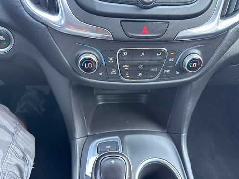 Used 2020 Chevrolet Equinox LT AWD/4WD image 29