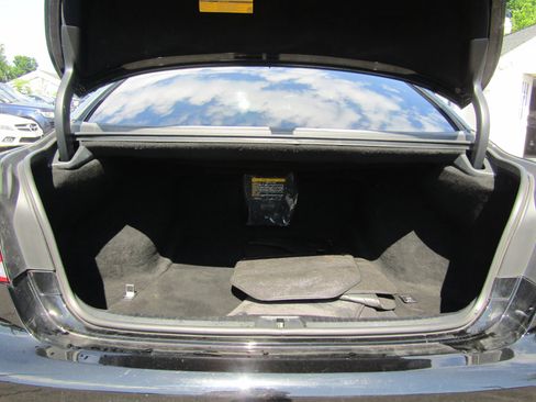 Used 2013 Lexus LS 460 AWD w/ Comfort Pkg image 18