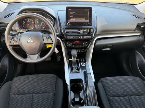 Used 2023 Mitsubishi Eclipse Cross LE AWD/4WD image 9