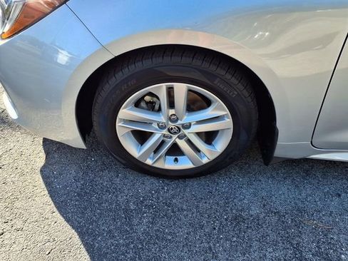 Used 2019 Toyota Corolla SE FWD image 4