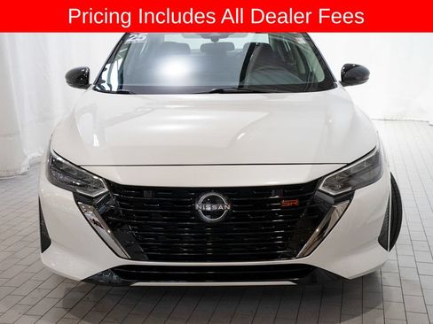 Certified 2025 Nissan Sentra SR FWD image 2