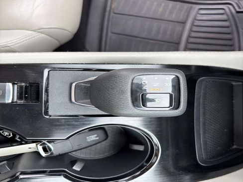 Used 2023 Nissan Rogue SL w/ SL Premium Package image 33