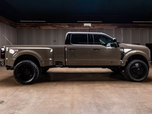 Used 2026 Ford F450 Platinum w/ Platinum Plus Package AWD/4WD image 11