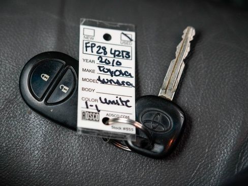 Used 2010 Toyota Tundra 4x4 Double Cab image 33