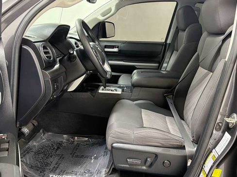 Certified 2017 Toyota Tundra SR5 w/ TRD Off Road Package AWD/4WD image 13