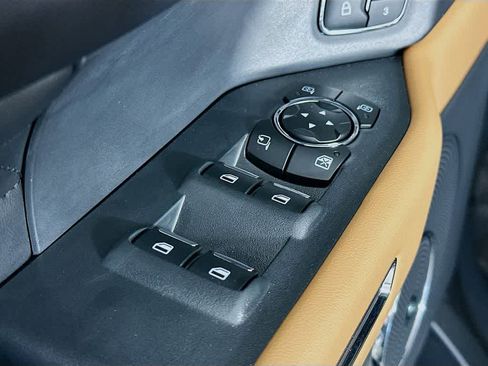 Certified 2023 Ford Expedition Platinum image 29