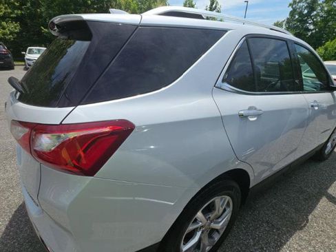 Used 2021 Chevrolet Equinox Premier AWD/4WD image 4