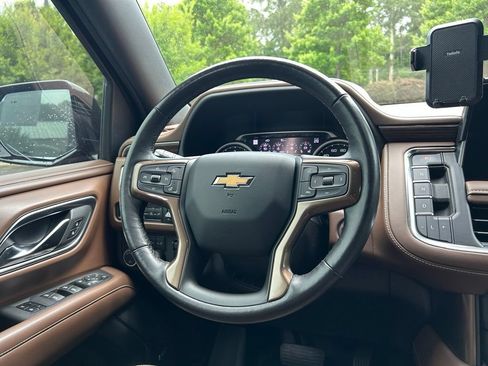 Used 2021 Chevrolet Tahoe High Country w/ Technology Package AWD/4WD image 28