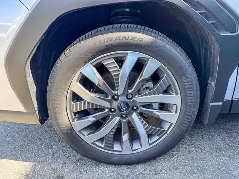 Certified 2025 Subaru Forester Touring AWD/4WD image 11
