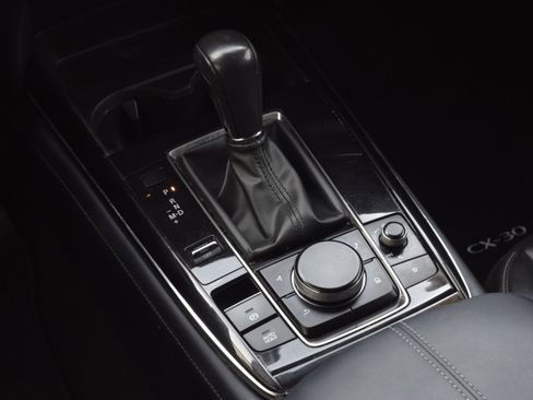 Used 2020 MAZDA CX-30 FWD w/ Preferred Package image 14