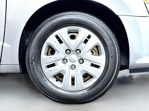 Used 2017 Dodge Grand Caravan SE image 33