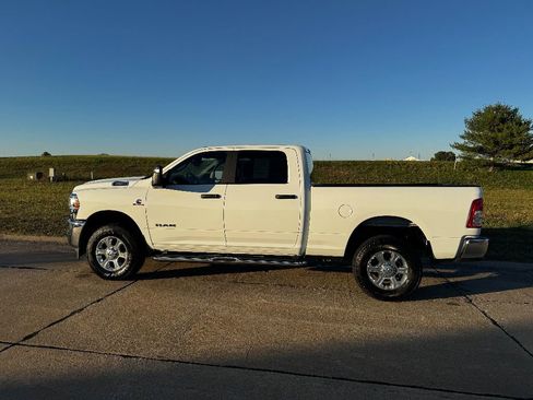 Used 2024 RAM 2500 Big Horn image 12