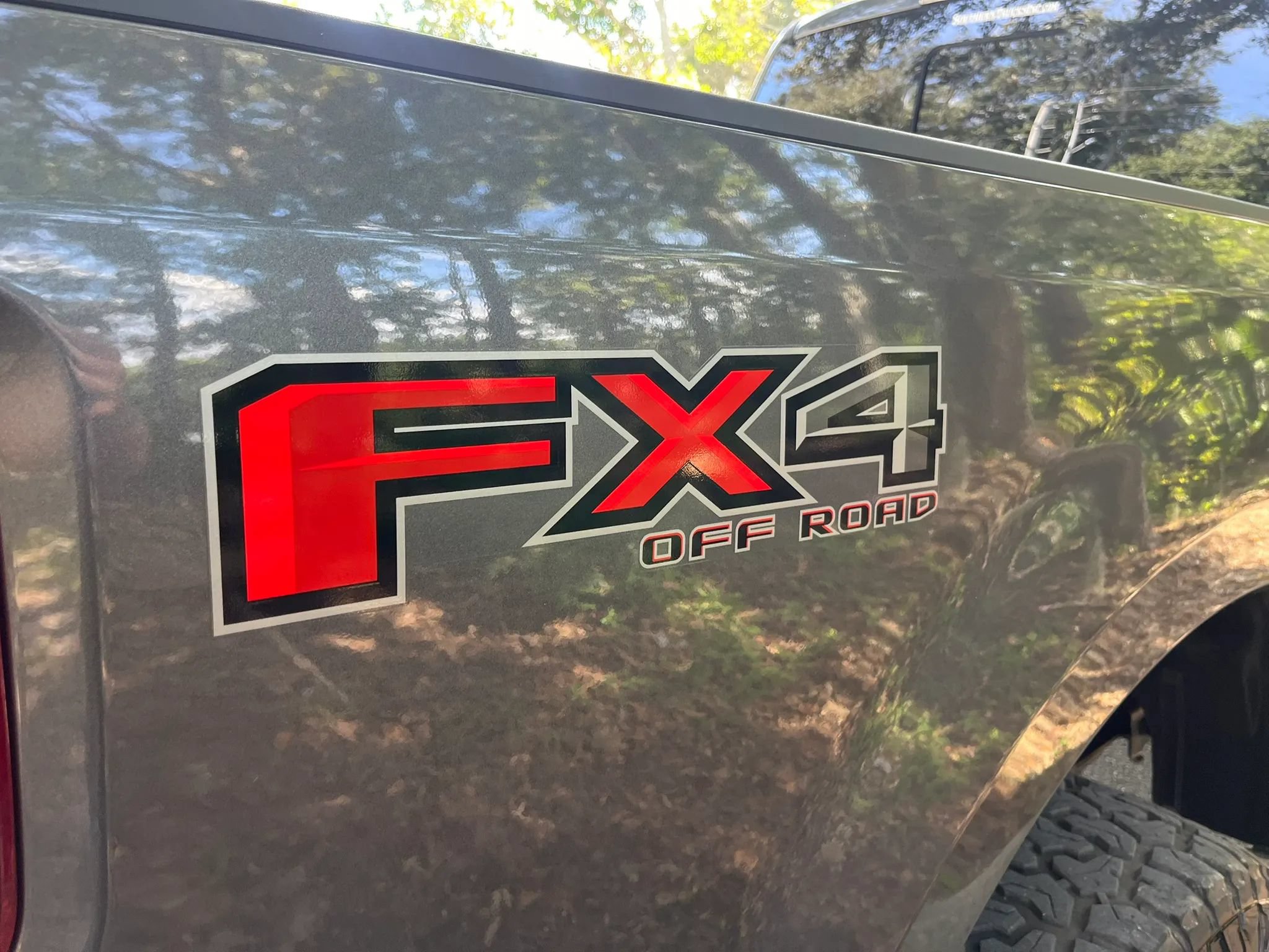 Used 2019 Ford F350 XLT w/ XLT Premium Package AWD/4WD image 10