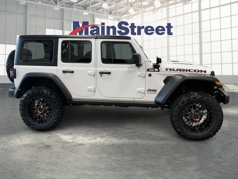 Used 2024 Jeep Wrangler Unlimited Rubicon w/ Technology Group AWD/4WD image 6