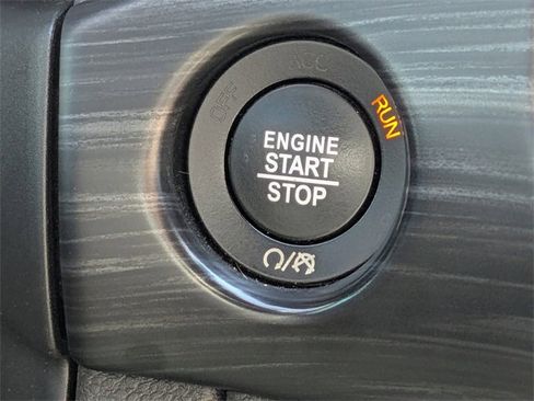 Used 2021 Jeep Grand Cherokee Laredo X image 24