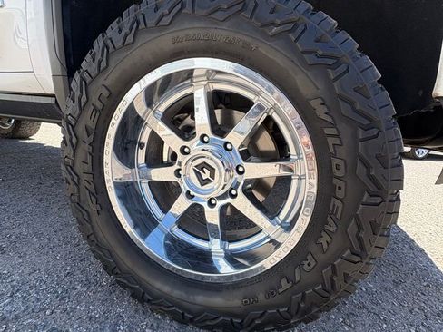 Used 2021 GMC Sierra 3500 AT4 w/ AT4 Premium Plus Package AWD/4WD image 6