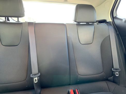 Used 2025 Buick Encore GX Preferred image 35