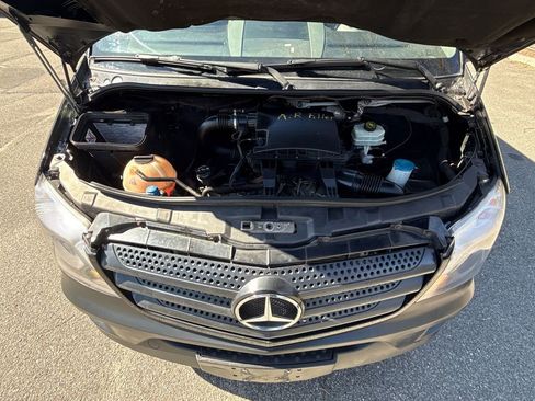 Used 2017 Mercedes-Benz Sprinter 3500 image 35