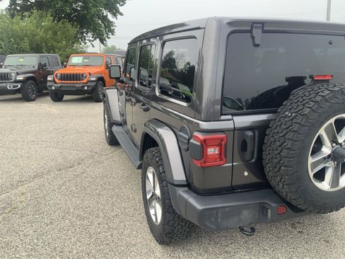 Used 2020 Jeep Wrangler Unlimited Sahara AWD/4WD image 16