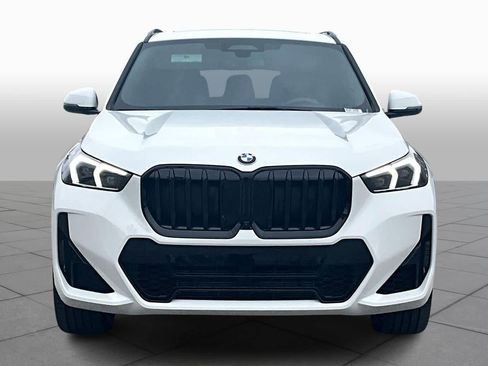 Used 2025 BMW X1 xDrive28i w/ Premium Package image 3