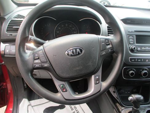 Used 2014 Kia Sorento LX FWD image 13