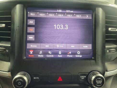 Used 2019 RAM 1500 Big Horn image 25