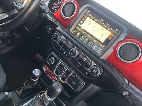 Used 2021 Jeep Gladiator Rubicon AWD/4WD image 32