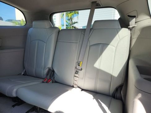 Used 2015 Buick Enclave Convenience image 18