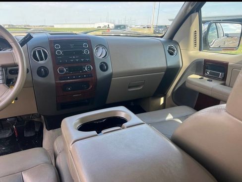 Used 2008 Ford F150 Lariat image 4