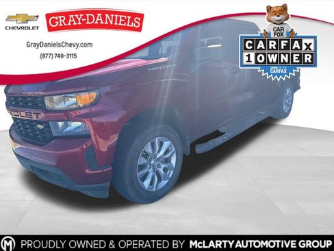 Used 2021 Chevrolet Silverado 1500 Custom image 1