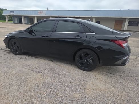 Used 2026 Hyundai Elantra SEL Sport Premium FWD image 5